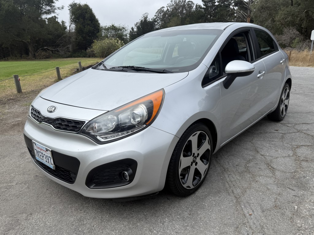 kia rio 5-door 2014 KNADN5A36E6414328 image kia rio 5-door 2014 KNADN5A36E6414328 image